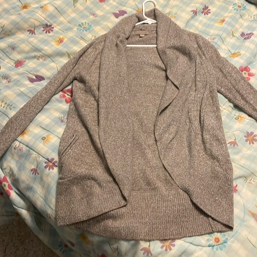 LIKE NEW - never worn Barefoot Dreams cardigan